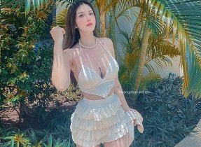 Hot girl Hoàng Nhân Chi Linh quyến rũ với vóc dáng nóng bỏng