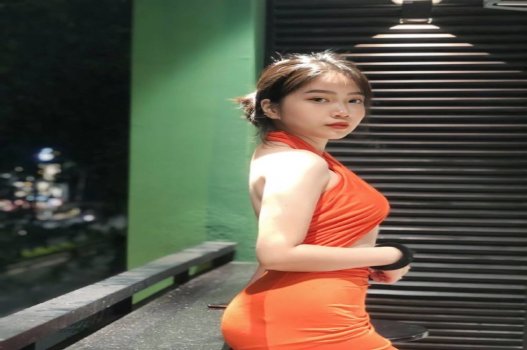 Ngô Thị Minh 2k5 siêu HOT trong phòng chiếu phim