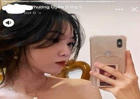 Phương Uyên dẫn bạn trai vào khách sạn để 